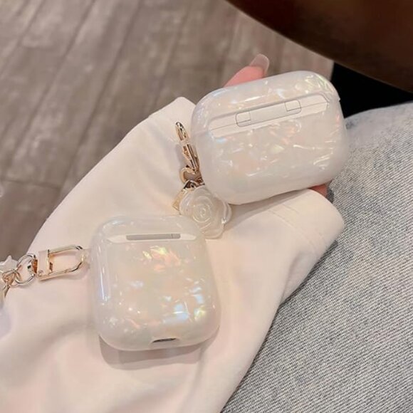 Cute Glitter AirPods Pro2 Case - Picture 5 of 6